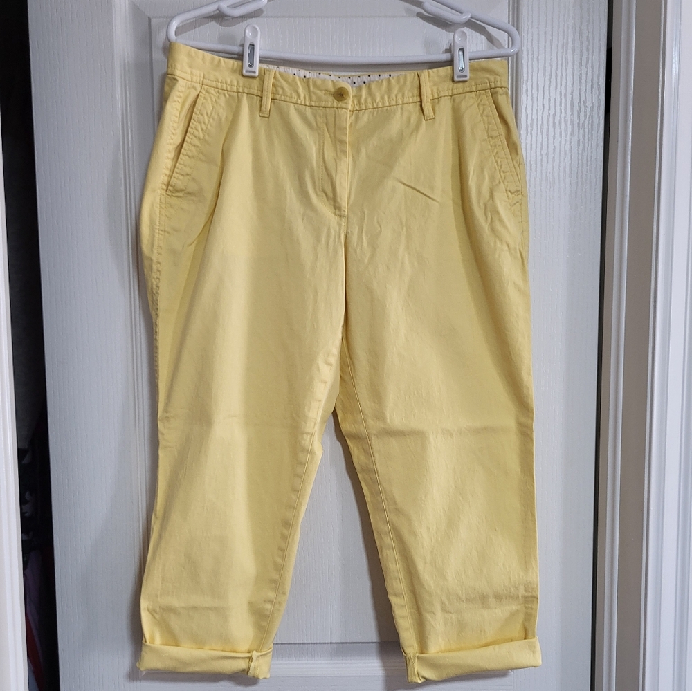 Yellow Capris